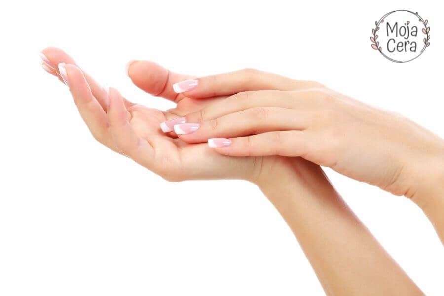 Jak zregenerować zniszczone dłonie - efekt po pielęgnacji
